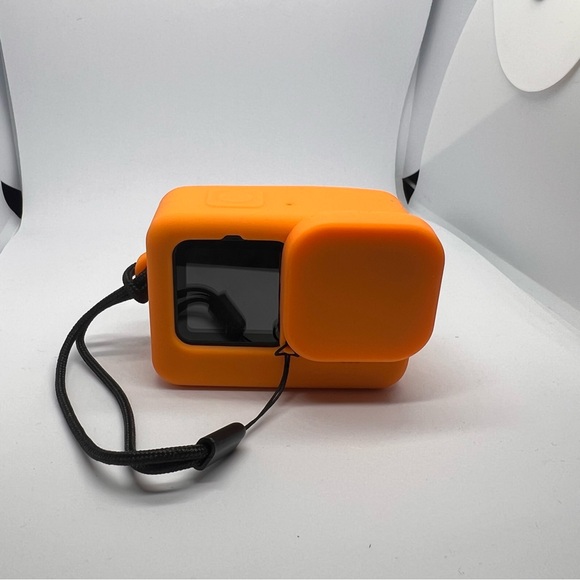 White GoPro hero silicone case (9/10/11/12) - Picture 2 of 2